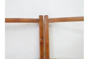 昭和初期　古民具　竹製　竹の素材を生かしたデザインの小さな衣桁(手拭い、ハンガーラック、着物掛け、衣装掛け、タオル掛け)(R-078702)
