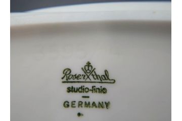 ドイツ　Rosenthal(ローゼンタール)　Studio-linie(スタジオライン)　シンプルながら飾り模様のデザイン性が光るベース2点&プレート7客セット(CLASSIC ROSE、クラシック・ローズ、ゴールドライン、花瓶、花器、花入、花生、磁器、中皿、大皿、洋食器、金彩)(R-078703)