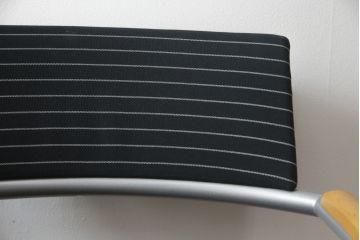 中古　ウィスナーハーガー(wiesner hager)　モダンでスタイリッシュな空間作りにおすすめのミーティングチェア2脚セット(会議用チェア、オフィスチェア、アームチェア、バラ売り可能)(R-078716)