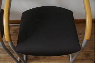 中古　ウィスナーハーガー(wiesner hager)　モダンでスタイリッシュな空間作りにおすすめのミーティングチェア2脚セット(会議用チェア、オフィスチェア、アームチェア、バラ売り可能)(R-078716)