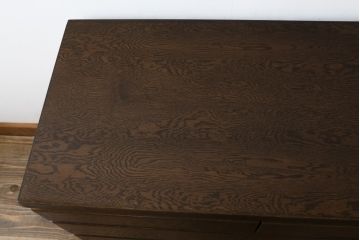 和製ビンテージ　旭川家具　近藤工芸　Solid Furniture OAK (ソリッドファニチャー オーク)　シックな佇まいが魅力的なチェスト(サイドチェスト、引き出し、ヴィンテージ)(R-078719)
