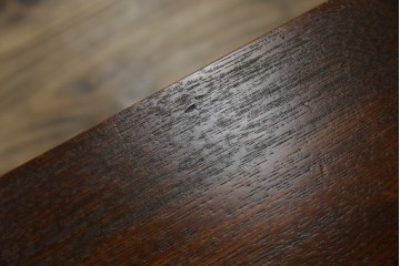 中古　美品　国産工芸家具　栓材　内部桐材　ひょうたんの透かし彫りが目を惹く文机(座机)(R-078720)
