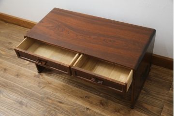 中古　美品　国産工芸家具　栓材　内部桐材　ひょうたんの透かし彫りが目を惹く文机(座机、ローテーブル、センターテーブル、作業台、ワークデスク、在宅用、在宅ワーク用)(R-078720)