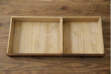 中古　美品　国産工芸家具　栓材　内部桐材　ひょうたんの透かし彫りが目を惹く文机(座机、ローテーブル、センターテーブル、作業台、ワークデスク、在宅用、在宅ワーク用)(R-078720)