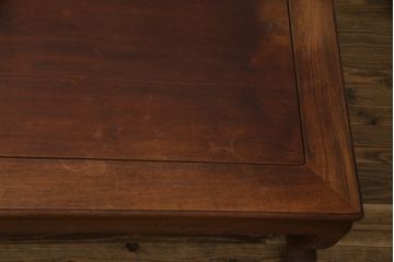 中古　指物工芸家具　漆塗り　花梨(カリン)材　唐木　趣のある佇まいが魅力的な座卓(ローテーブル、センターテーブル)(R-078732)