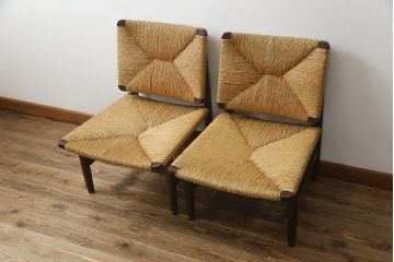 和製ビンテージ　松本民芸家具　ナラ材　アジアンテイストのお部屋におすすめなラッシチェア2脚セット(低椅子、ラウンジチェア、ダイニングチェア、椅子、イス、ヴィンテージ)(R-078733)