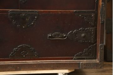 和製アンティーク　総欅(ケヤキ)材　凝った造りが魅力的な船箪笥(帳箱型、帳場箪笥、舟箪笥、時代箪笥、アンティーク箪笥、戸棚、収納棚、収納タンス)(R-078734)