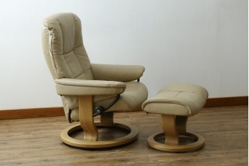 中古　EKORNES(エコーネス)　本革(レザー)　Mayfair(メイフェア)　ストレスレスチェア(S)とオットマンのセット　(R-078736)