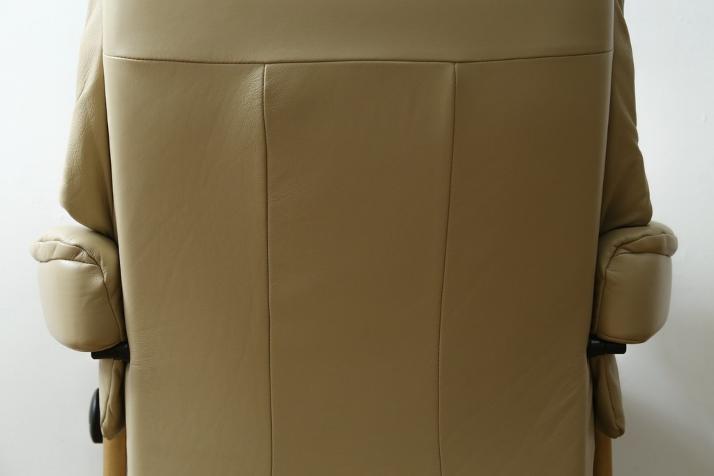 中古　EKORNES(エコーネス)　本革(レザー)　Mayfair(メイフェア)　ストレスレスチェア(S)とオットマンのセット　(R-078736)