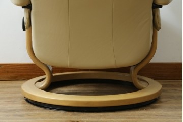 中古　EKORNES(エコーネス)　本革(レザー)　Mayfair(メイフェア)　ストレスレスチェア(S)とオットマンのセット　(R-078736)