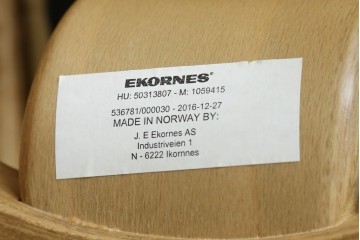 中古　EKORNES(エコーネス)　本革(レザー)　Mayfair(メイフェア)　ストレスレスチェア(S)とオットマンのセット　(R-078736)