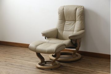 中古　EKORNES(エコーネス)　本革(レザー)　メイフェア(Mayfair)　ストレスレスチェア(S)オットマン付き(リクライニングチェア、アームチェア、椅子、フットスツール、北欧)(R-078736)