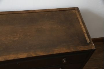 中古　北海道民芸家具　天板リメイク　和洋どちらのお部屋にも馴染みやすいサイドチェスト(テレビ台、テレビボード、ローボード、引き出し、収納箪笥、衣装箪笥)(R-078742)