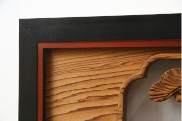 アンティーク建具　漆枠　松と鶴　杢目の美しい両面彫刻欄間2枚セット(明り取り、明かり取り、ランマ)(R-078749)