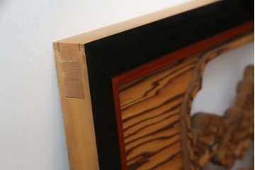 アンティーク建具　漆枠　松と鶴　杢目の美しい両面彫刻欄間2枚セット(明り取り、明かり取り、ランマ)(R-078749)
