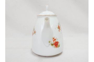 オールドノリタケ　NORITAKE　日本陶器會社　花柄　食卓が明るく華やかになるオールドノリタケまとめて17点セット(コップ2客、ティーポット、プレート8枚、ボウル6点、皿、カップ、金彩、ヤジロベー印、LOUISE、オレンジ、フラワー、草花、洋食器)(R-078753)