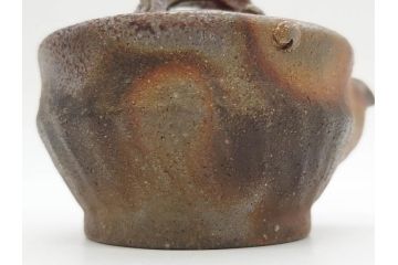 小西陶古　備前焼　霊芝摘み　蓋の取っ手の細かい装飾が印象的な宝瓶(茶道具、茶器、湯冷まし、煎茶道具、急須、和食器、共箱付き、裏印)(R-078756)