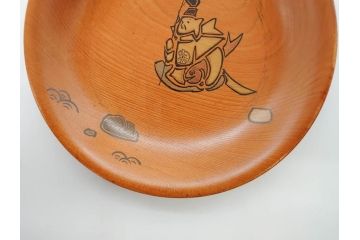 図変わり　約14cm　4.5寸　七福神の優し気な表情に心が和む木皿7枚セット(縁起物、恵比寿天(夷)、大黒天、毘沙門天、弁財天、福禄寿、寿老人、布袋、菓子皿、小皿、4寸5分、共箱付き)(R-078760)