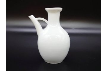 十五代　永楽善五郎　京焼　白鷺酒次一対(2客)　シンプルで優美なフォルムをした徳利2点セット(茶道具、とっくり、酒器、水差し、水次、茶器、和食器、共箱付き、裏印)(R-078761)