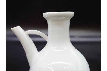 十五代　永楽善五郎　京焼　白鷺酒次一対(2客)　シンプルで優美なフォルムをした徳利2点セット(茶道具、とっくり、酒器、水差し、水次、茶器、和食器、共箱付き、裏印)(R-078761)
