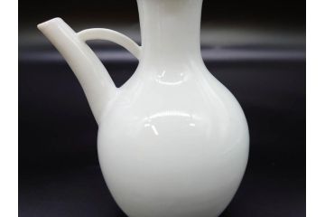 十五代　永楽善五郎　京焼　白鷺酒次一対(2客)　シンプルで優美なフォルムをした徳利2点セット(茶道具、とっくり、酒器、水差し、水次、茶器、和食器、共箱付き、裏印)(R-078761)