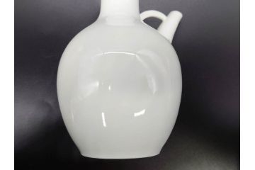 十五代　永楽善五郎　京焼　白鷺酒次一対(2客)　シンプルで優美なフォルムをした徳利2点セット(茶道具、とっくり、酒器、水差し、水次、茶器、和食器、共箱付き、裏印)(R-078761)