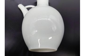 十五代　永楽善五郎　京焼　白鷺酒次一対(2客)　シンプルで優美なフォルムをした徳利2点セット(茶道具、とっくり、酒器、水差し、水次、茶器、和食器、共箱付き、裏印)(R-078761)