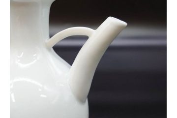 十五代　永楽善五郎　京焼　白鷺酒次一対(2客)　シンプルで優美なフォルムをした徳利2点セット(茶道具、とっくり、酒器、水差し、水次、茶器、和食器、共箱付き、裏印)(R-078761)