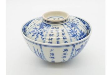 江戸期　大明成化年製　染付　四君子文　漢詩　約12cm　3.9寸　和の趣を感じる蓋付き茶碗5客セット(梅、菊、蘭、竹、川本半助?、蓋茶碗、器、どんぶり、陶器、和食器、3寸9分)(R-078763)
