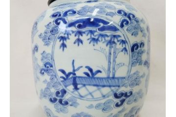 江戸期　古伊万里　染付　蓋付き　緻密に描かれたデザインが見事な水指(水差、雲屯、水器、竹、窓絵、茶器、茶道具、陶器、共箱付き)(R-078764)