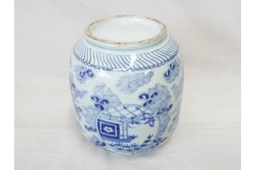江戸期　古伊万里　染付　蓋付き　緻密に描かれたデザインが見事な水指(水差、雲屯、水器、竹、窓絵、茶器、茶道具、陶器、共箱付き)(R-078764)
