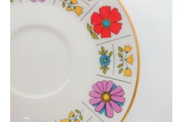 ノリタケ　NORITAKE　アイボリーチャイナ　ポップでレトロな花柄が可愛いカップ&ソーサー6客(フラワー、IVORY China、C&S、碗皿、磁器、洋食器、箱付き)(R-078767)
