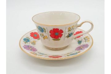 ノリタケ　NORITAKE　アイボリーチャイナ　ポップでレトロな花柄が可愛いカップ&ソーサー6客(フラワー、IVORY China、C&S、碗皿、磁器、洋食器、箱付き)(R-078767)