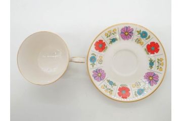 ノリタケ　NORITAKE　アイボリーチャイナ　ポップでレトロな花柄が可愛いカップ&ソーサー6客(フラワー、IVORY China、C&S、碗皿、磁器、洋食器、箱付き)(R-078767)