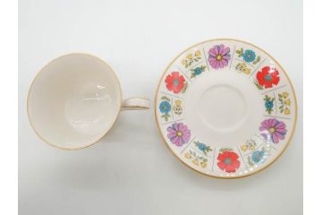 ノリタケ　NORITAKE　アイボリーチャイナ　ポップでレトロな花柄が可愛いカップ&ソーサー6客(フラワー、IVORY China、C&S、碗皿、磁器、洋食器、箱付き)(R-078767)
