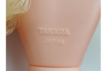 昭和期　当時物　マテル社(Mattel)バービー　タカラ(TAKARA)リカちゃん イサムくん ジェニー　多数の洋服や小物付き　懐かしさを感じる人形13体まとめてセット(ファッションドール、着せ替え人形、K119、Barbie、大量、衣装)(R-078769)