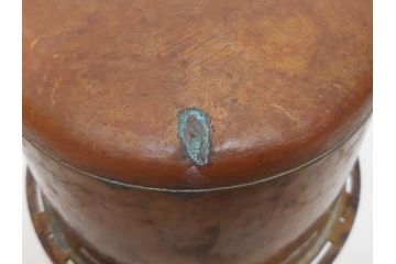 指物師 駒沢利斎　素材を生かした素朴な温かみを感じる桐火桶(丸火鉢、木製火鉢、手あぶり、共箱付き)(R-078770)