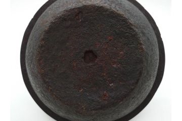 時代物　加藤忠三郎　紫金堂　平丸　年月を経た味わい漂う鉄瓶(湯沸、湯瓶、茶道具、茶器、共箱付き)(R-078773)