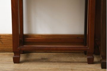 和製ビンテージ　花梨(カリン)材　上品な佇まいが魅力的なネストテーブル(サイドテーブル、カフェテーブル、コーヒーテーブル、ローテーブル、花台、飾り台)(R-078782)