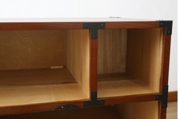 中古　美品　前面欅(ケヤキ)材　品のある佇まいが美しいローチェスト(ローボード、引き出し、衣装箪笥、和箪笥、整理タンス、収納たんす)(R-078783)