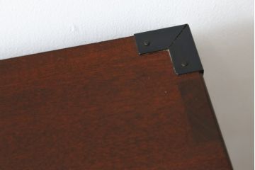 中古　美品　前面欅(ケヤキ)材　品のある佇まいが美しいローチェスト(ローボード、引き出し、衣装箪笥、和箪笥、整理タンス、収納たんす)(R-078783)