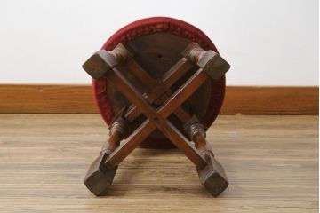 イギリスビンテージ　ブナ材　クラシカルな雰囲気漂うスツール(椅子、イス、ヴィンテージ、英国)(R-078784)