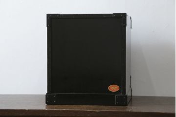 中古　美品　仙台箪笥　渡辺家具店　美しい漆の光沢と存在感のある金具が目を惹く小引き出し(船箪笥、舟箪笥、小箪笥、小物収納)(R-078786)