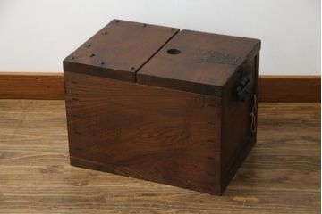 和製アンティーク　総欅(ケヤキ)材　時代の流れを感じる佇まいが味わい深い銭箱(銭函)(R-078788)