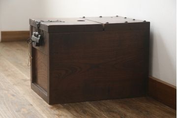 和製アンティーク　総欅(ケヤキ)材　時代の流れを感じる佇まいが味わい深い銭箱(銭函)(R-078788)