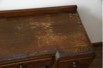 イギリスアンティーク　オーク材　引き出しと取っ手のデザインが目を惹くニーホールデスク(両袖机、ワークデスク、在宅用、在宅ワーク用、英国)(R-078789)
