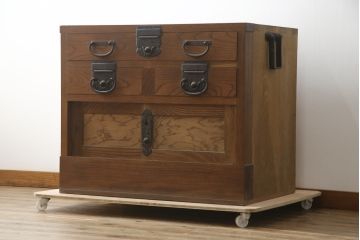 和製アンティーク　前面欅(ケヤキ)材　古い高家の重厚な帳場箪笥(時代箪笥、収納タンス、整理箪笥、引き出し)(R-078790)