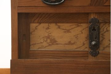 和製アンティーク　前面欅(ケヤキ)材　古い高家の重厚な帳場箪笥(時代箪笥、収納タンス、整理箪笥、引き出し)(R-078790)