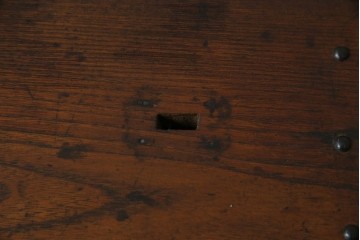 和製アンティーク　欅(ケヤキ)材　使い込まれた風合いが味わい深い銭箱(銭函)(R-078799)