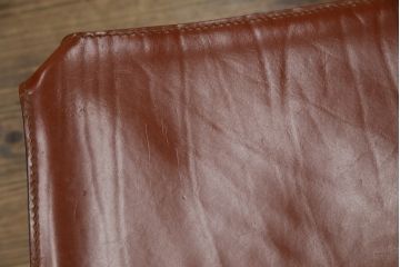 中古　Cassina(カッシーナ)　412　CAB(キャブ)　MARIO BELLINI(マリオベリーニ)　シンプルモダンな空間づくりに活躍するアームレスチェア2脚セット(ダイニングチェア、椅子、イス、バラ売り可能)(定価2脚で約47万5千円)(R-078800)